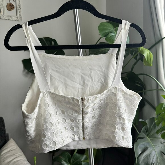 Evernew White Eyelet Crop Top - Picture 3 of 4